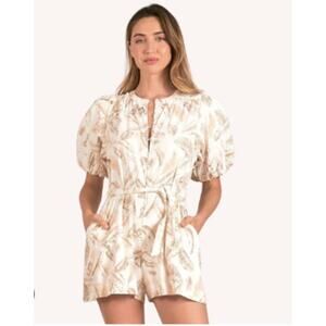 Elan Beige Feather Print Bubble Sleeve Romper Sz XS